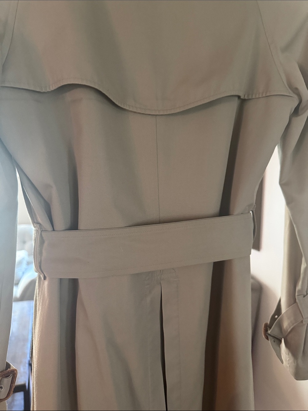 Burberry Beige Trench Coat with Signature Check Lining - Picture 6 of 8